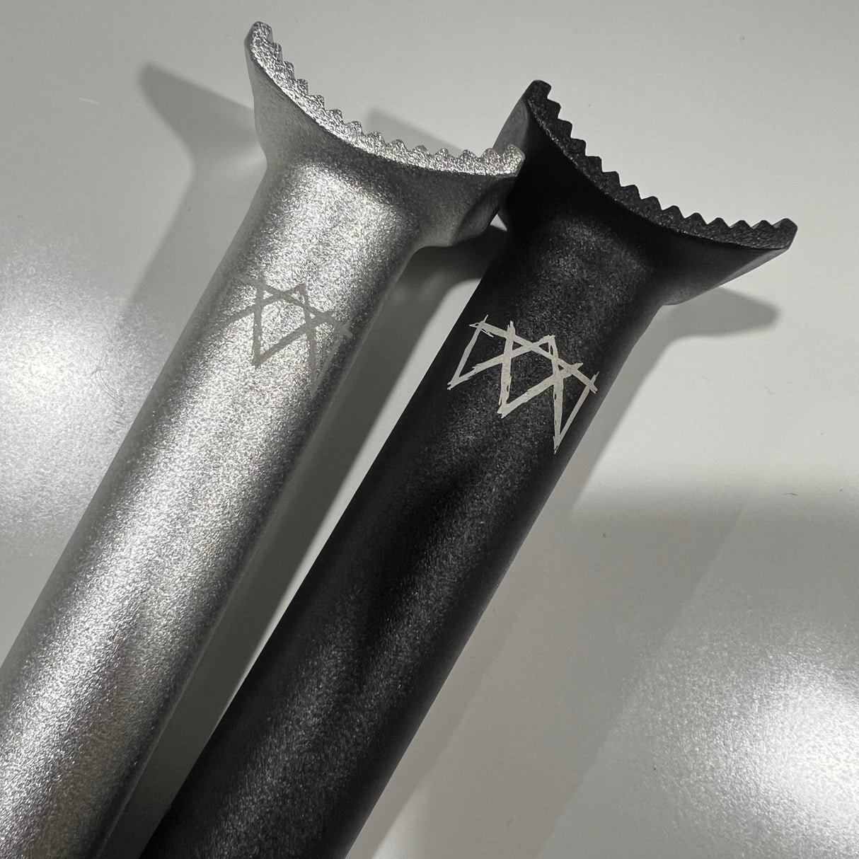 5150BMX / 2-in-1 Pivotal Seat Post w/17mm Wrench (Black)
