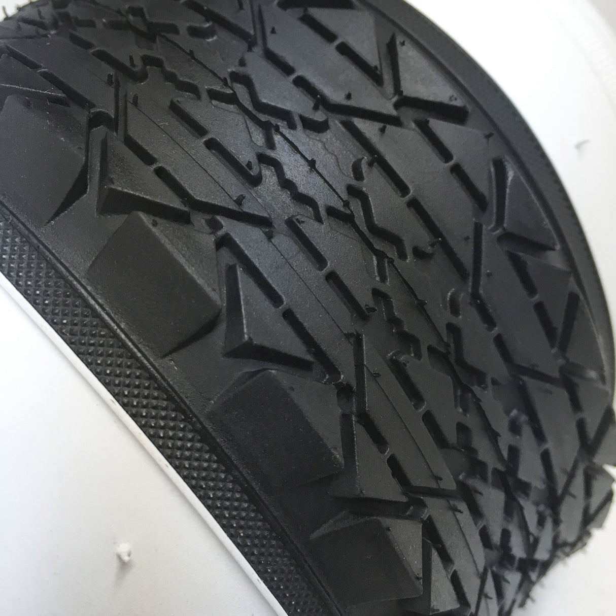 e702 26 inch white wall tires