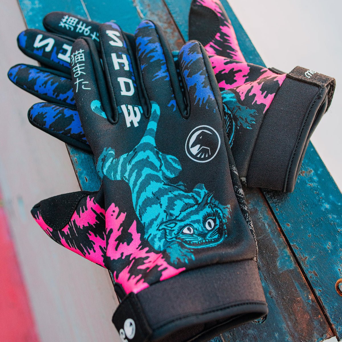 Shadow Conspire Gloves - Nekomata