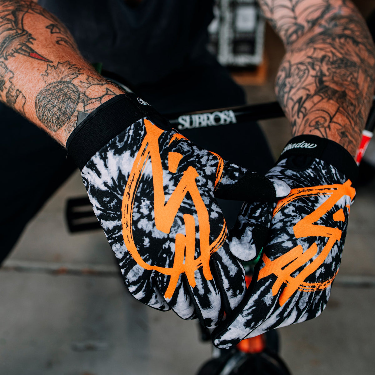 Shadow Conspire Gloves - Tangerine Tye Die