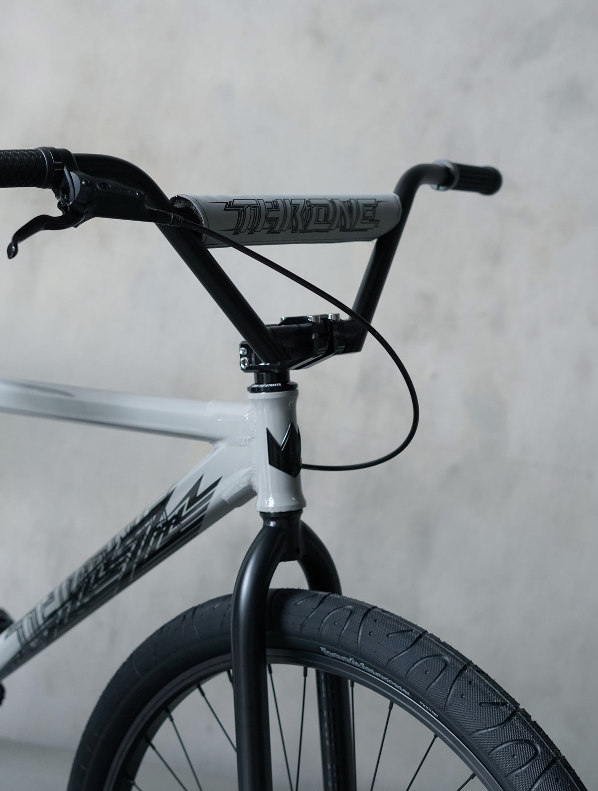 The Goon - C Concrete Grey