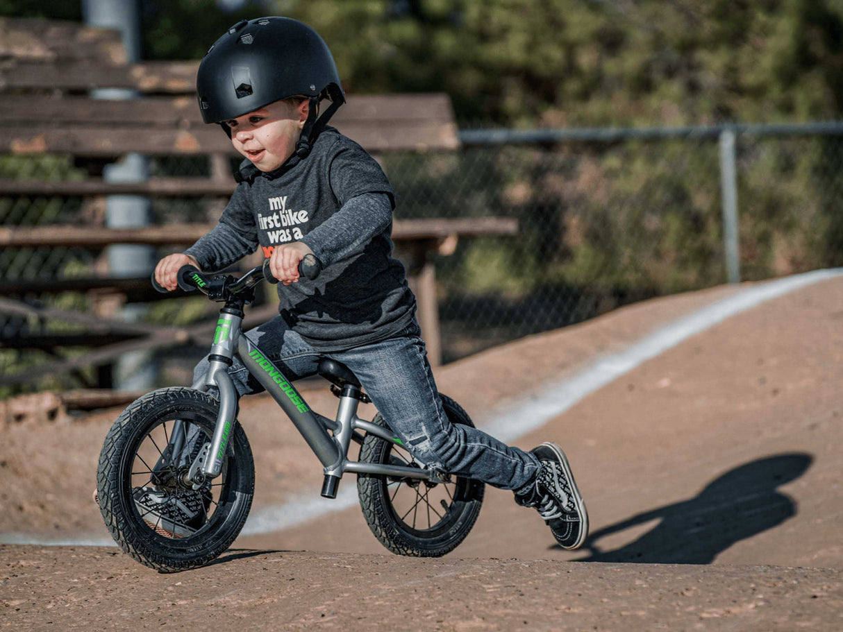 Mongoose Title Tot