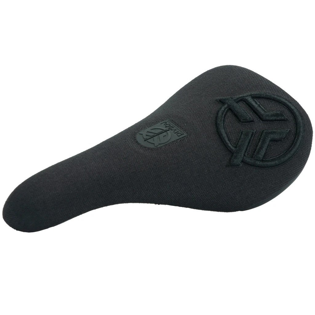 SLIM PIVOTAL LOGO SEAT - BLACK WITH RAISED STITCHING - Image 1